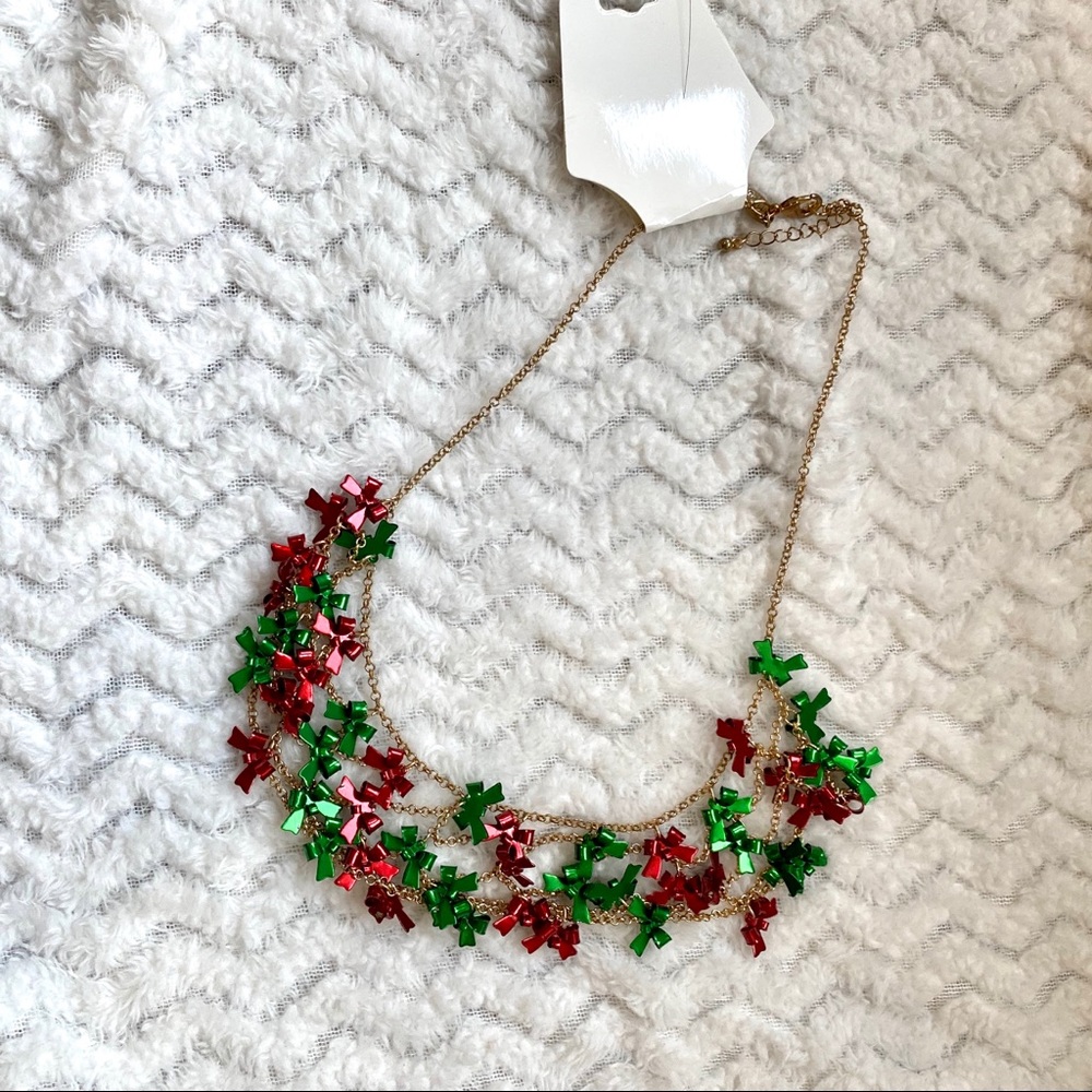 3/$15 Charming Charlie green red bows Christmas necklace